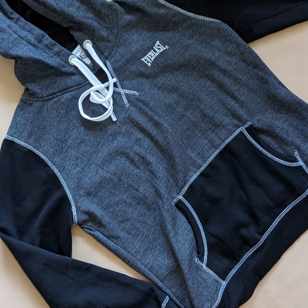 NWOT ✨ Everlast Hoodie